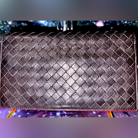 Bottega Veneta Handbags - Bottega Veneta Intrecciato Leather Continental Wallet – Red Interior